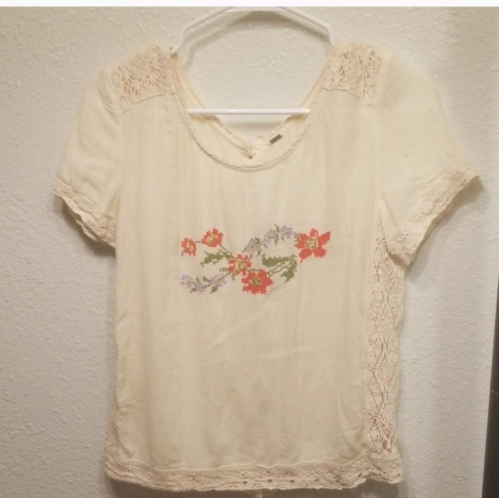 Free people top for @iredmanco